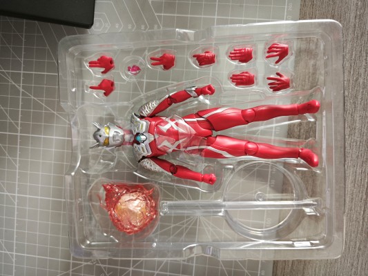 S.H.Figuarts 赛罗奥特曼 野性爆发（暂译）