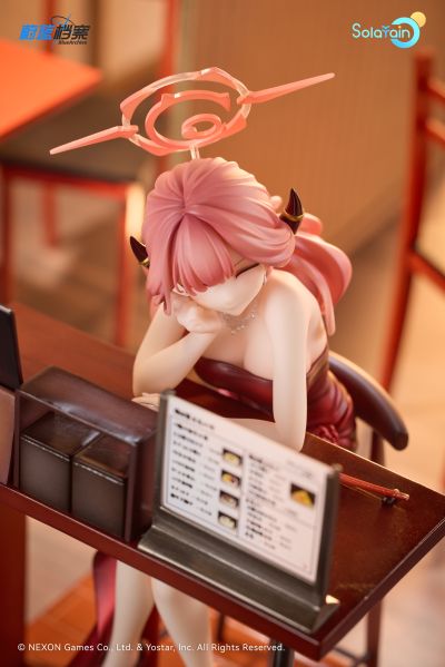 蔚蓝档案 陆八魔爱露（礼服）纪念大厅版