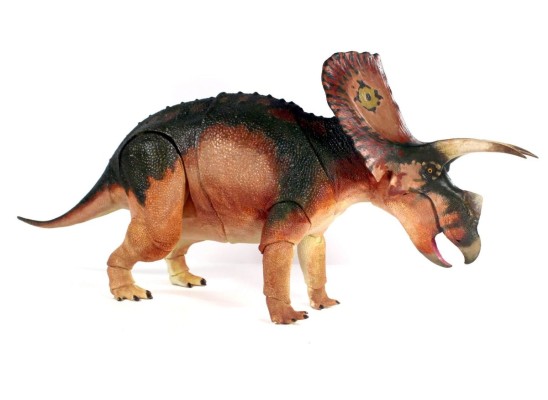 宽牛角龙（粉丝选择）- 1/18可动玩偶