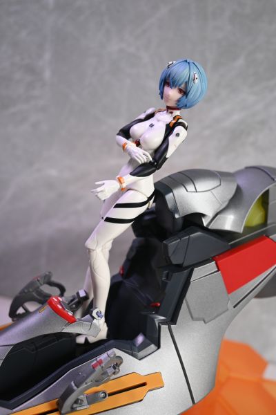 奇迹版 新世纪福音战士 绫波零 战斗服(驾驶舱特别版)