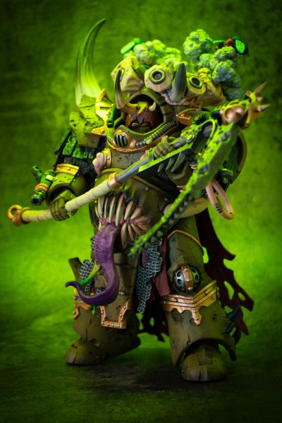 战锤40000 死亡守卫 死亡寿衣终结者勇士 配备收割者镰刀和瘟疫喷射护手