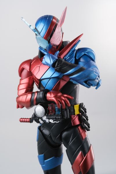 S.H.Figuarts 假面骑士创骑 兔子坦克形态  [BEST SELECTION]