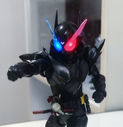 S.H.Figuarts 假面骑士创骑 兔子坦克危险形态 平成世代版