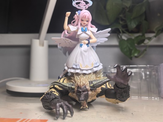 S.H.MonsterArts 激昂金狮子