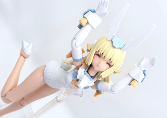 大比例 机甲少女 猎刃