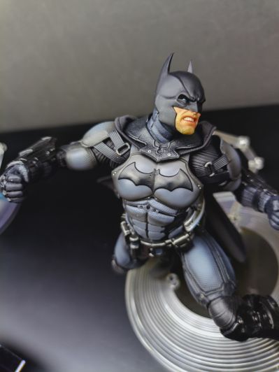 蝙蝠侠：阿卡姆起源 蝙蝠侠