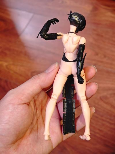 S.H.Figuarts 链锯人 蕾塞篇 炸弹