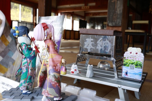 摇曳露营△ 志摩凛 四尾连湖营地