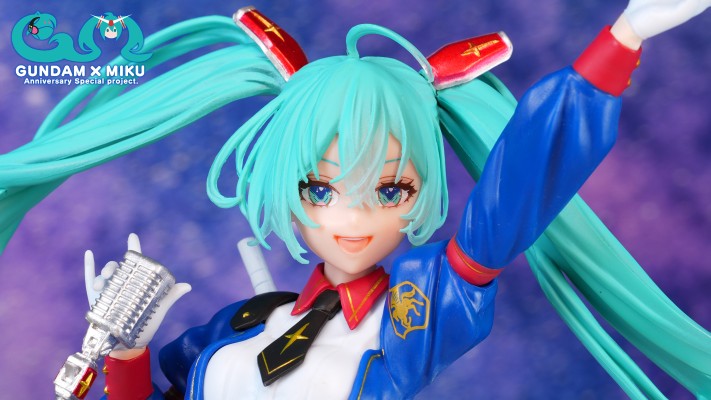 BPEV 高达45周年×初音未来 -高达联名款-