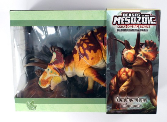 温迪三角龙– 1/18可动玩偶