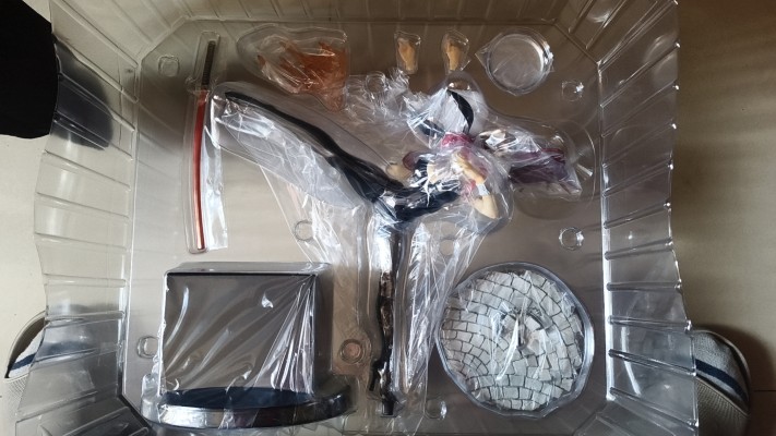 妖精的尾巴 艾尔莎・史卡雷特 高踢 红兔