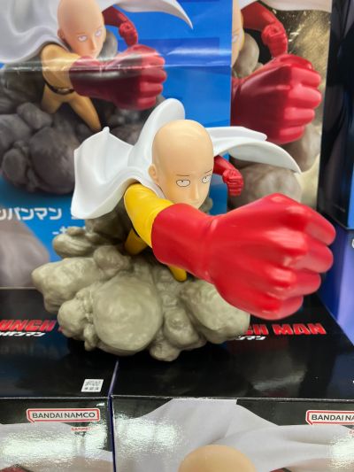 透视手办  一拳超人 琦玉