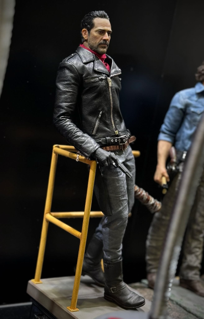 《行尸走肉》第八季-尼根·史密斯1/6收藏级可动人偶
