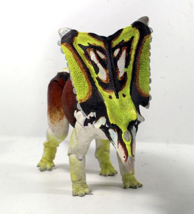 贝氏开角龙- 1/18可动玩偶