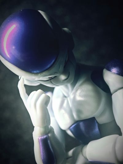 S.H.Figuarts  弗利萨 第四形态