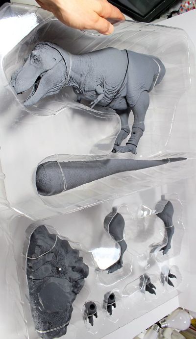 霸王龙(灰色)- 1/18可动玩偶