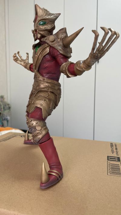 1/6特摄系列：异次元超人 艾斯杀手