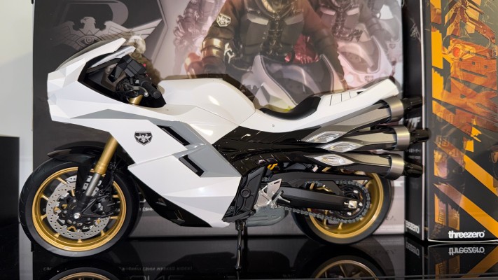 FigZero  1/6 大量出没型变异飞蝗改造人专属旋风号（新·假面骑士）