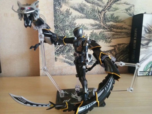 S.H.Figuarts    假面骑士龙牙