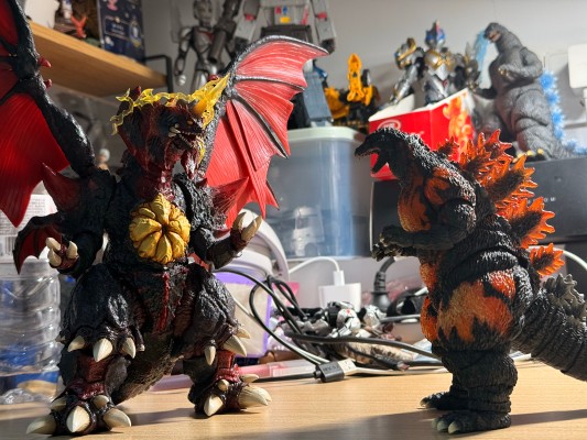 S.H.MonsterArts 戴斯特洛伊亚 (完全体) 东京临海城市副中心决战版