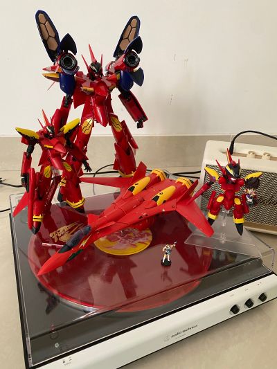 超时空要塞7 VF-19改(热气·巴萨拉机) +喇叭