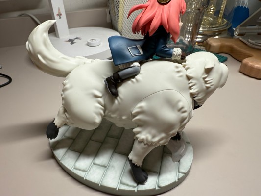 间谍过家家 代号：白 阿尼亚·福杰 与 邦德·福杰