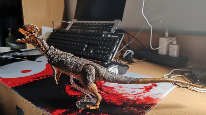 月亮谷双脊龙 – Cyberzoic- 1/18可动玩偶