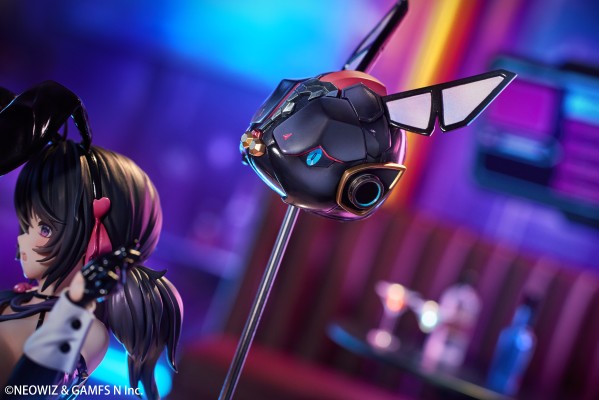 棕色尘埃2 名人兔女郎·罗安