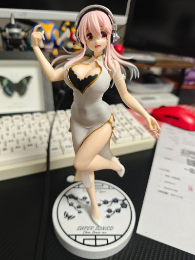 Trio-Try-iT 超级索尼子 白色旗袍