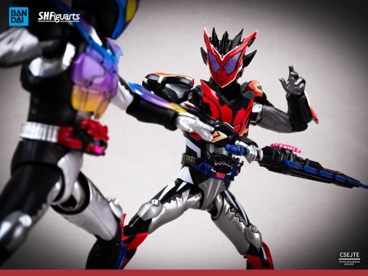 S.H.Figuarts 假面骑士苦涩加布 霹雳软糖形态