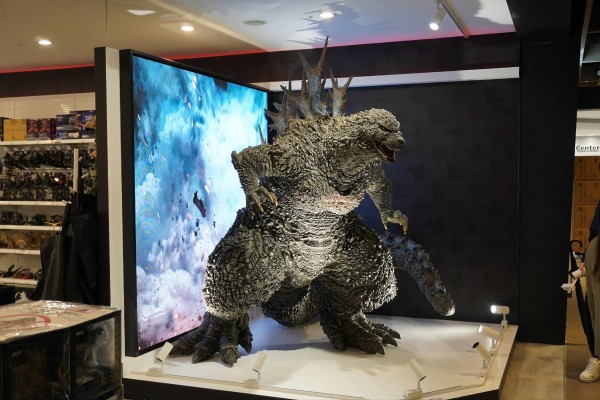 哥斯拉（2023）雕像 （台北哥斯拉商店展示品）