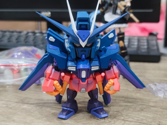 QMSV mini 强袭自由高达和无限正义高达