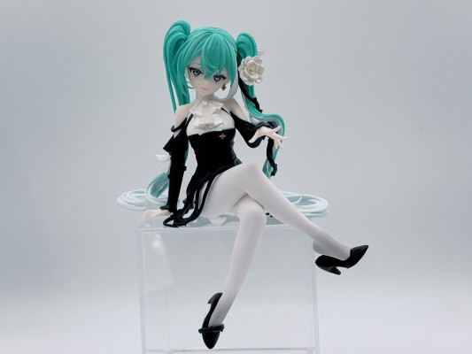 初音未来 压泡面人偶 花仙子系列—白玫瑰仙子—