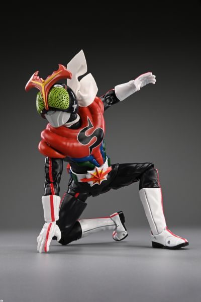 S.H.Figuarts(真骨雕制法) 假面骑士强人