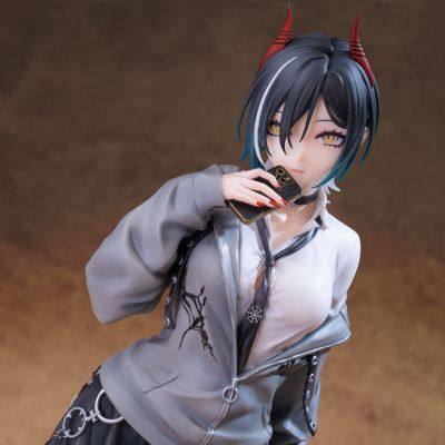 碧蓝航线-乌尔里克·冯·胡贝尔-校服版（A）