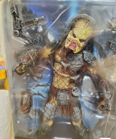 S.H.MonsterArts 异形大战铁血战士 独狼铁血战士 重装备