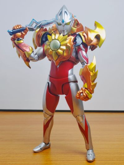 S.H.Figuarts 灼日装甲