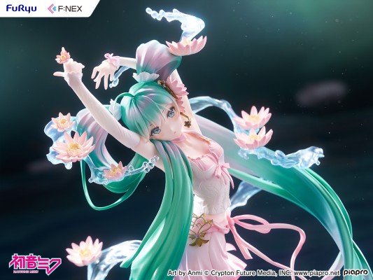 初音未来 睡莲