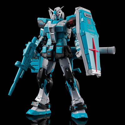 RG 1/144 RX-78-2 高达 2.0版（初音未来版）