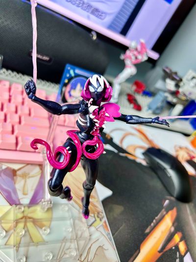 转轮科技系列 惊奇山口 蜘蛛格温漫画 毒液格温