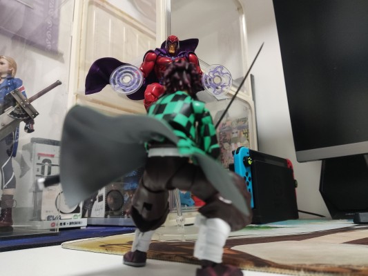 REVOLTECH 万磁王
