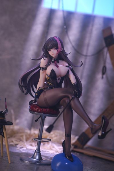 审讯官 宇佐美薰