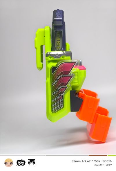 假面骑士艾克赛德系列 SUPER BEST DX三大骑士卡带+必杀技卡槽挂扣