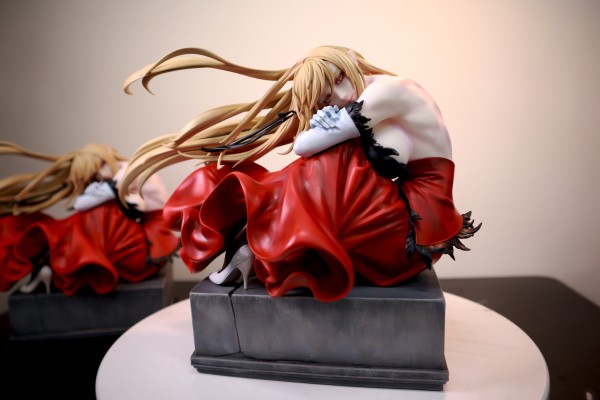 伤物语-姬丝秀忒・雅赛劳拉莉昂・刃下心