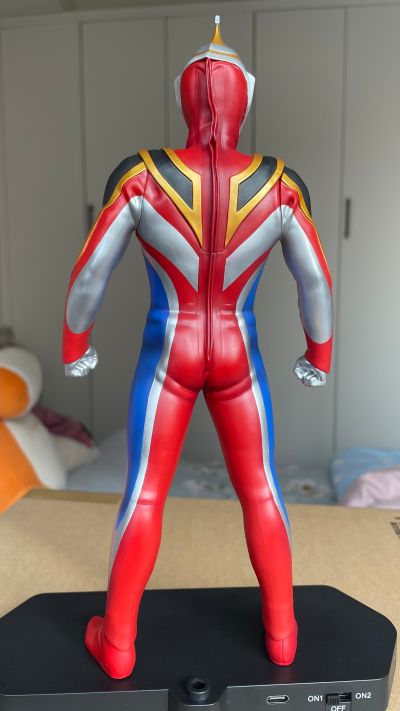 大怪兽系列 奥特新生代 著名造型师系列 盖亚奥特曼（至高型）