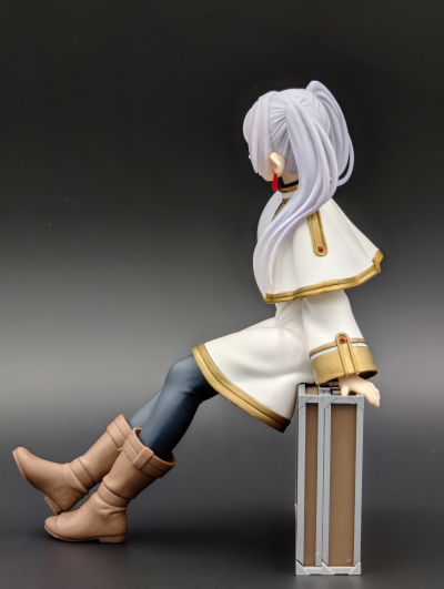 Desktop Cute 葬送的芙莉莲 芙莉莲~行李箱~