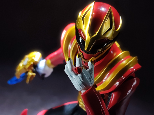 S.H.Figuarts 豪兽狼（首发专属战队指环配套版）