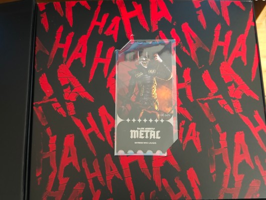 1/12成品可动人偶《黑暗之夜：金属》狂笑之蝠