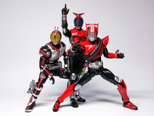 S.H.Figuarts 假面骑士驰骑 飙速型 平成世代版