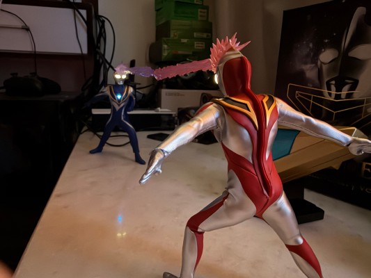 盖亚奥特曼 V2型